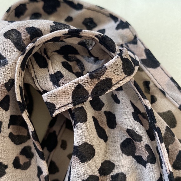 CABI Leppard print tank - multiple ways to wear!! - Picture 5 of 6